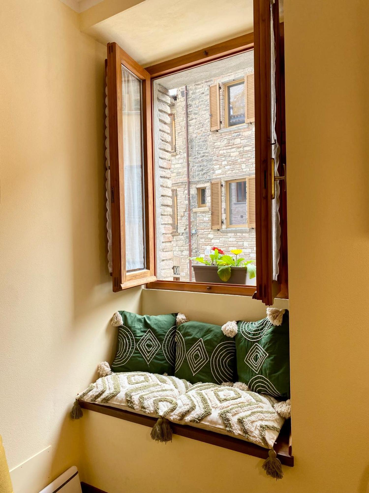 Casa Vacanze Il Borgo Gubbio Luaran gambar