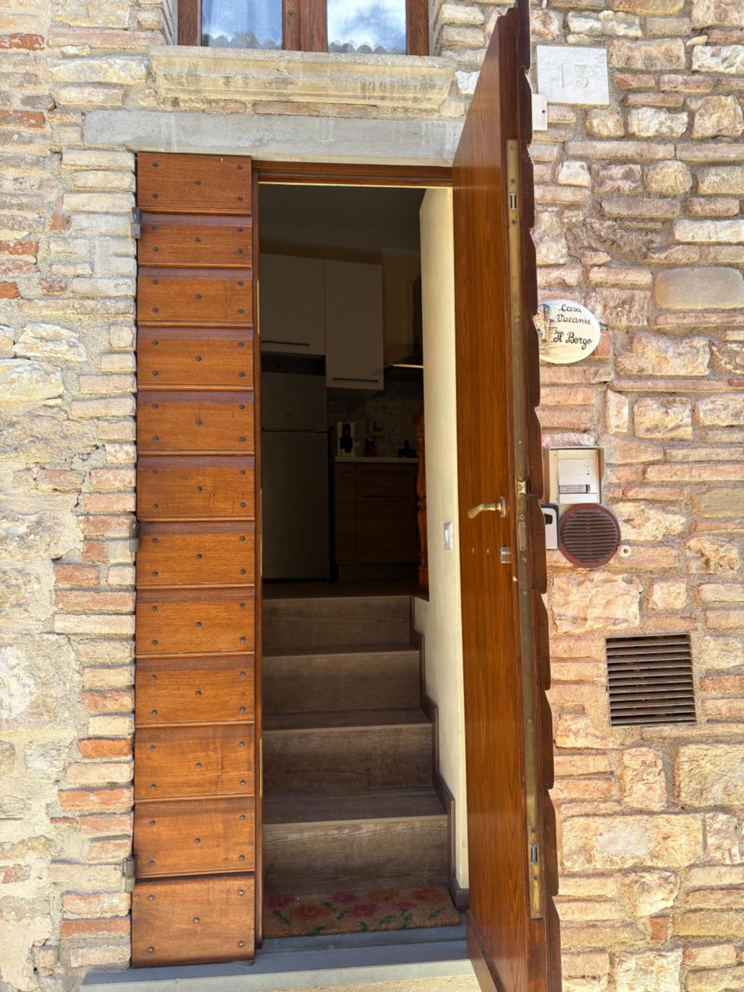 Casa Vacanze Il Borgo Gubbio Luaran gambar